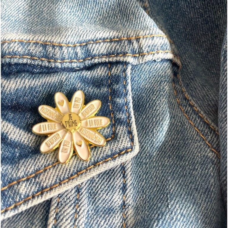 Pin's marguerite