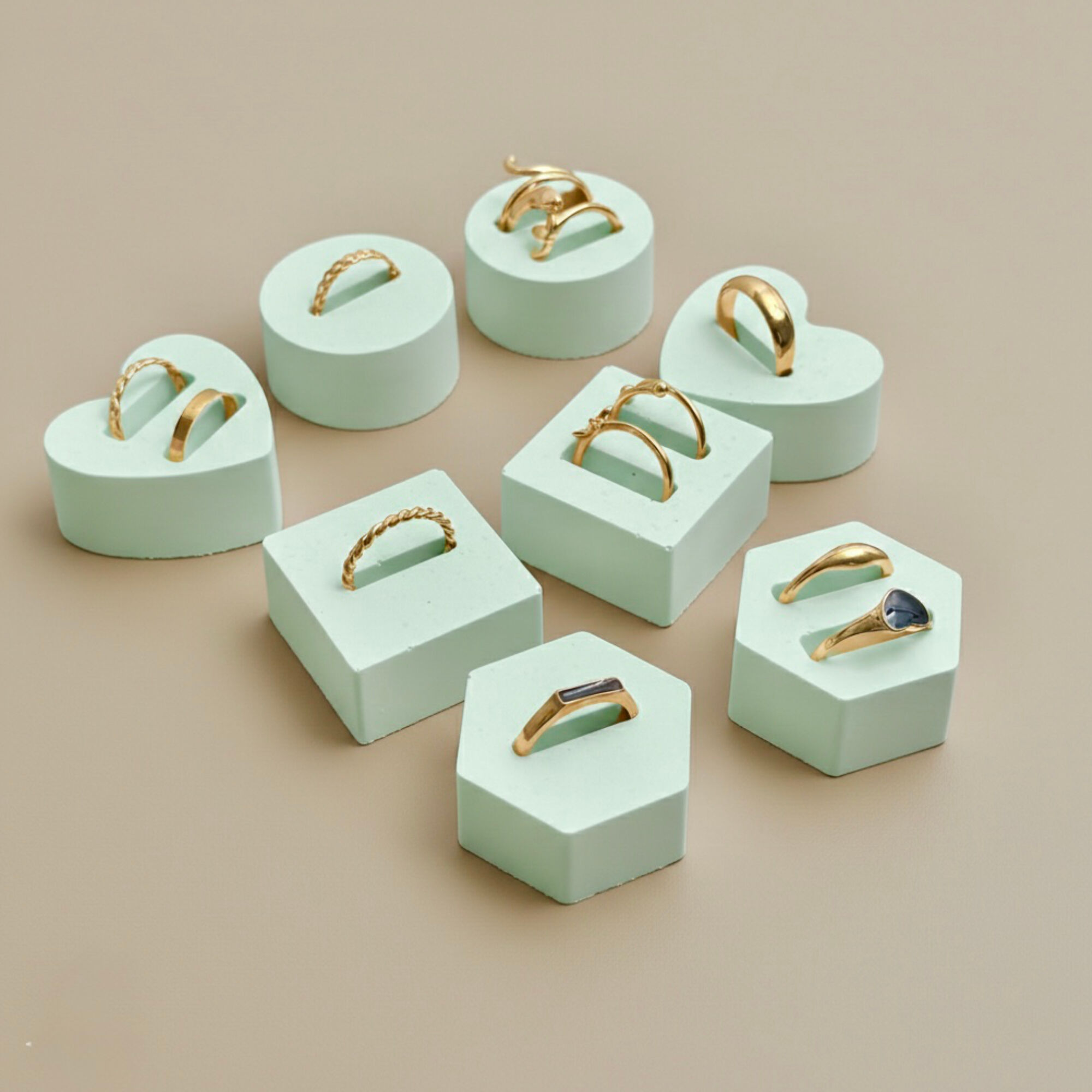 Set of 8 Pastel Green Ring Holders for Thin Rings