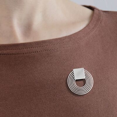 magnetic pin "graphic" - silver circle