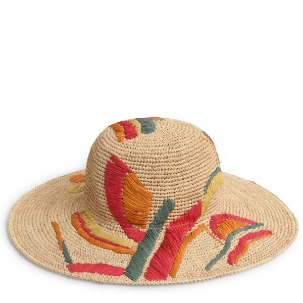 wide-brimmed raffia hat