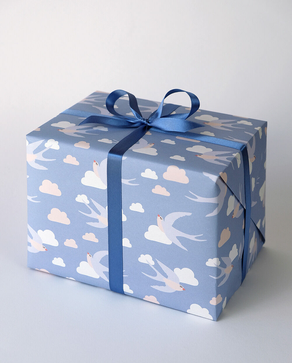 Gift wrap Loving Birds