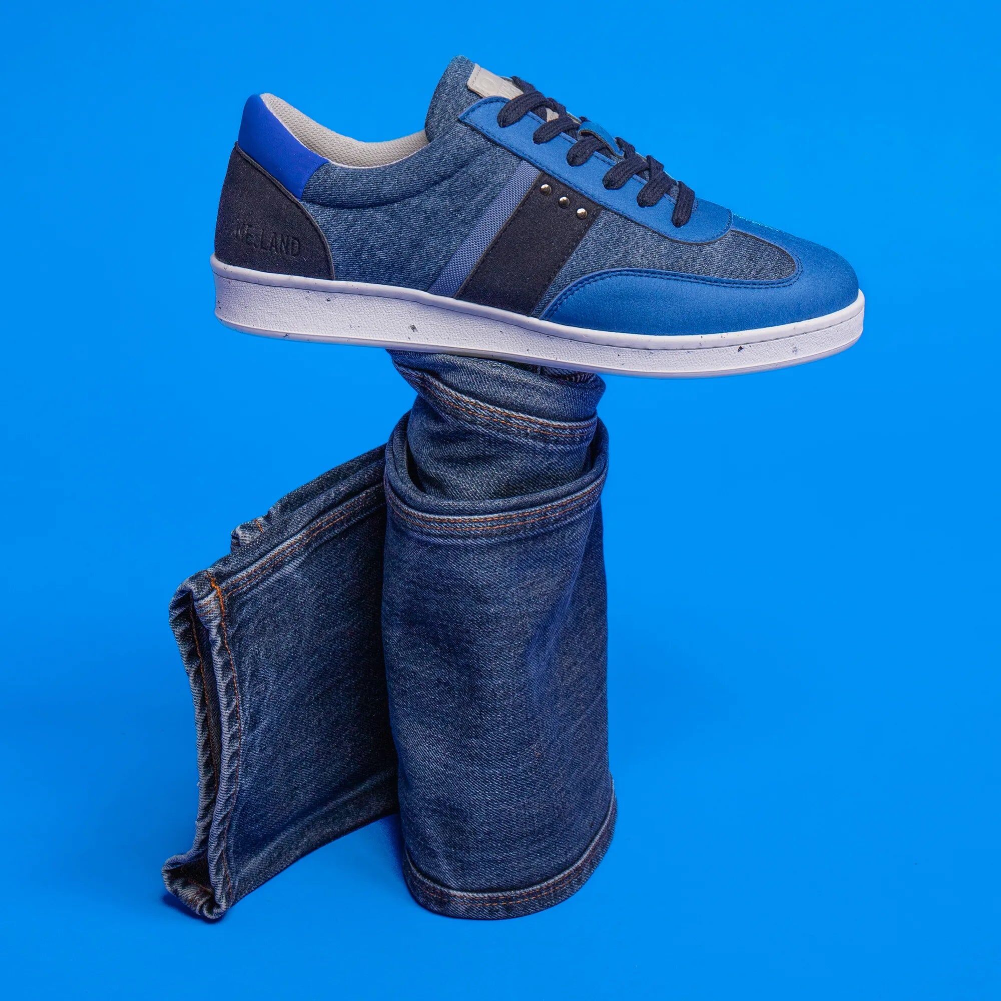 Basket vegan et recyclée Vivace en denim upcyclé