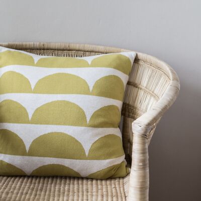 Kamelia pillow cover olive