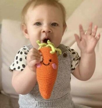 Hochet carotte adapté aux jouets pour bébé 2