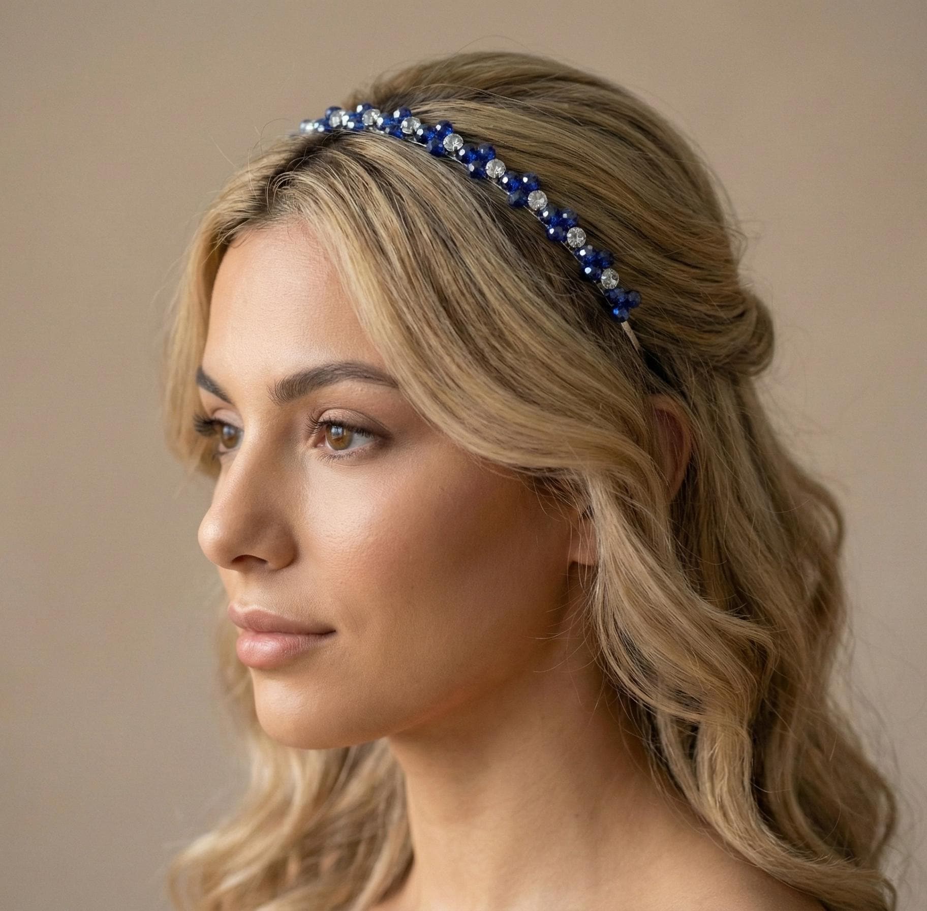 Eleganter Saphirblauer Kristall-Haarreif für Brautlooks