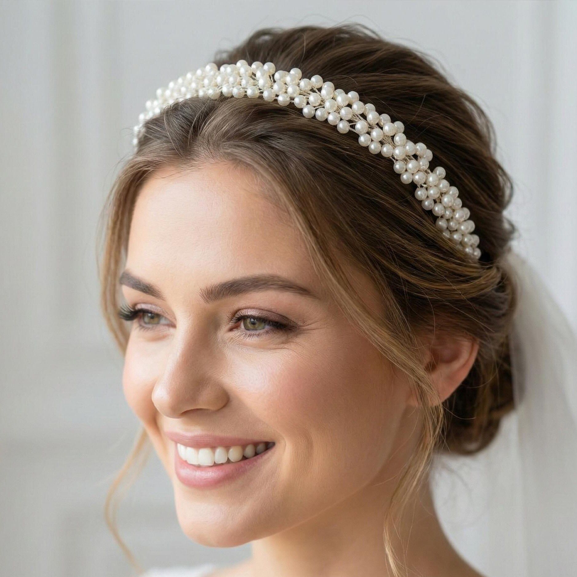 Elegante Perlen Tiara mit Kristallzweigen für Bräute