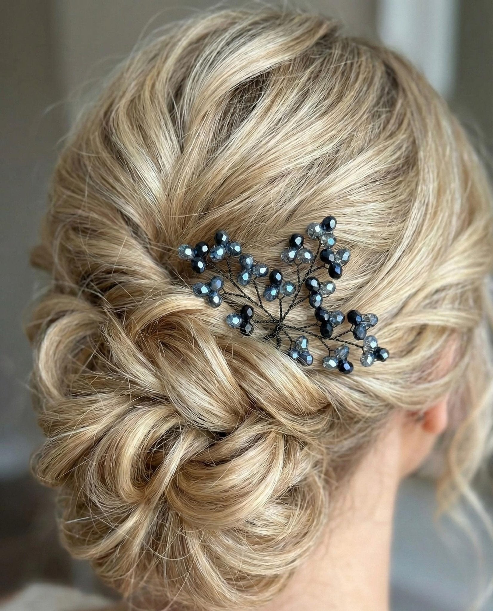 Blaue Kristall Haarnadeln für elegante Brautfrisuren
