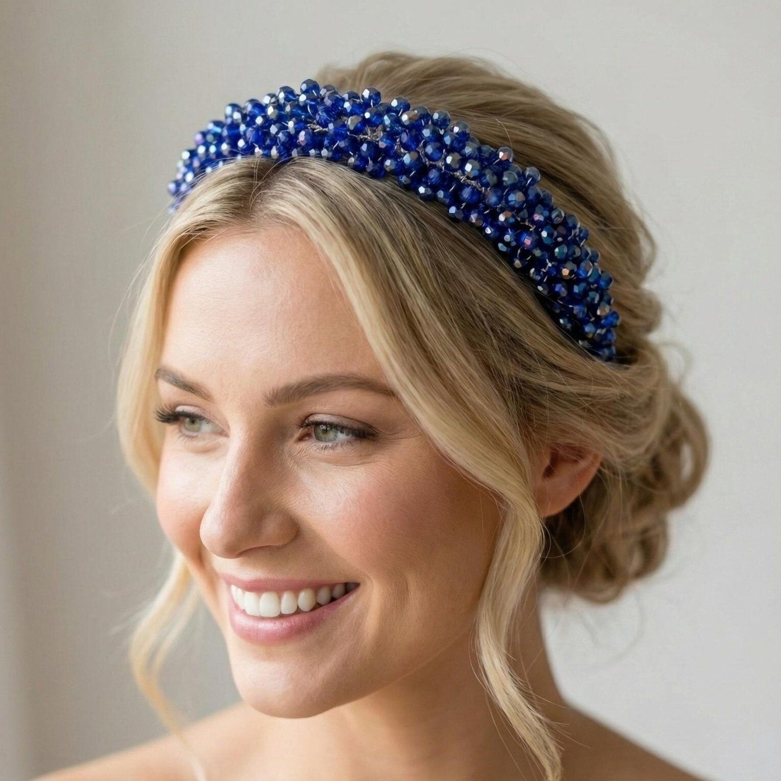 Blaue Kristall Brautkrone in Royalblau
