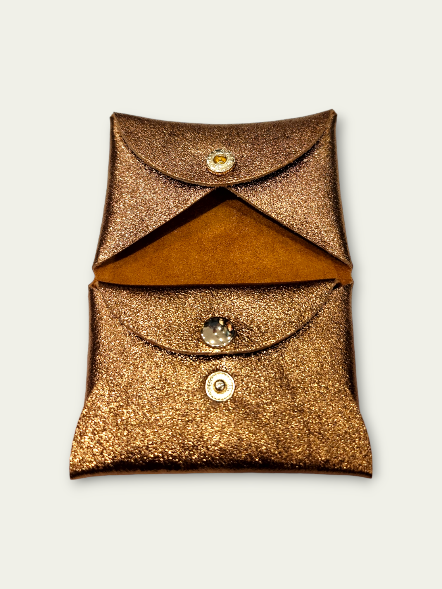 Chic leather wallet