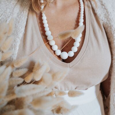 Breastfeeding, babywearing and teething necklace | Louise round beads