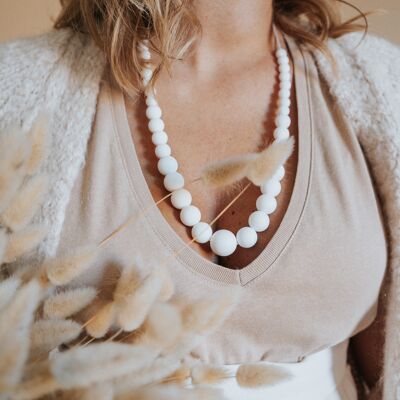 Breastfeeding, babywearing and teething necklace | Louise round beads