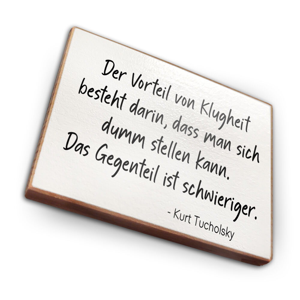 Refrigerator magnet made of beech wood - The advantage of intelligence