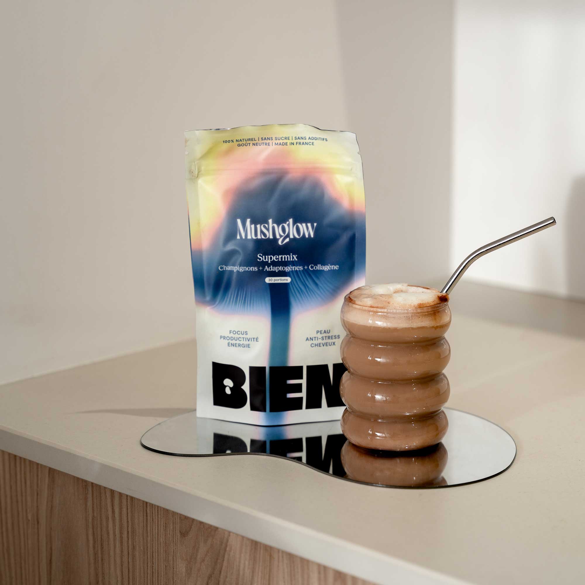 MUSHGLOW 6-in-1 - powder made with functional mushrooms, adaptogens and collagen - Natural food supplement - Made in France