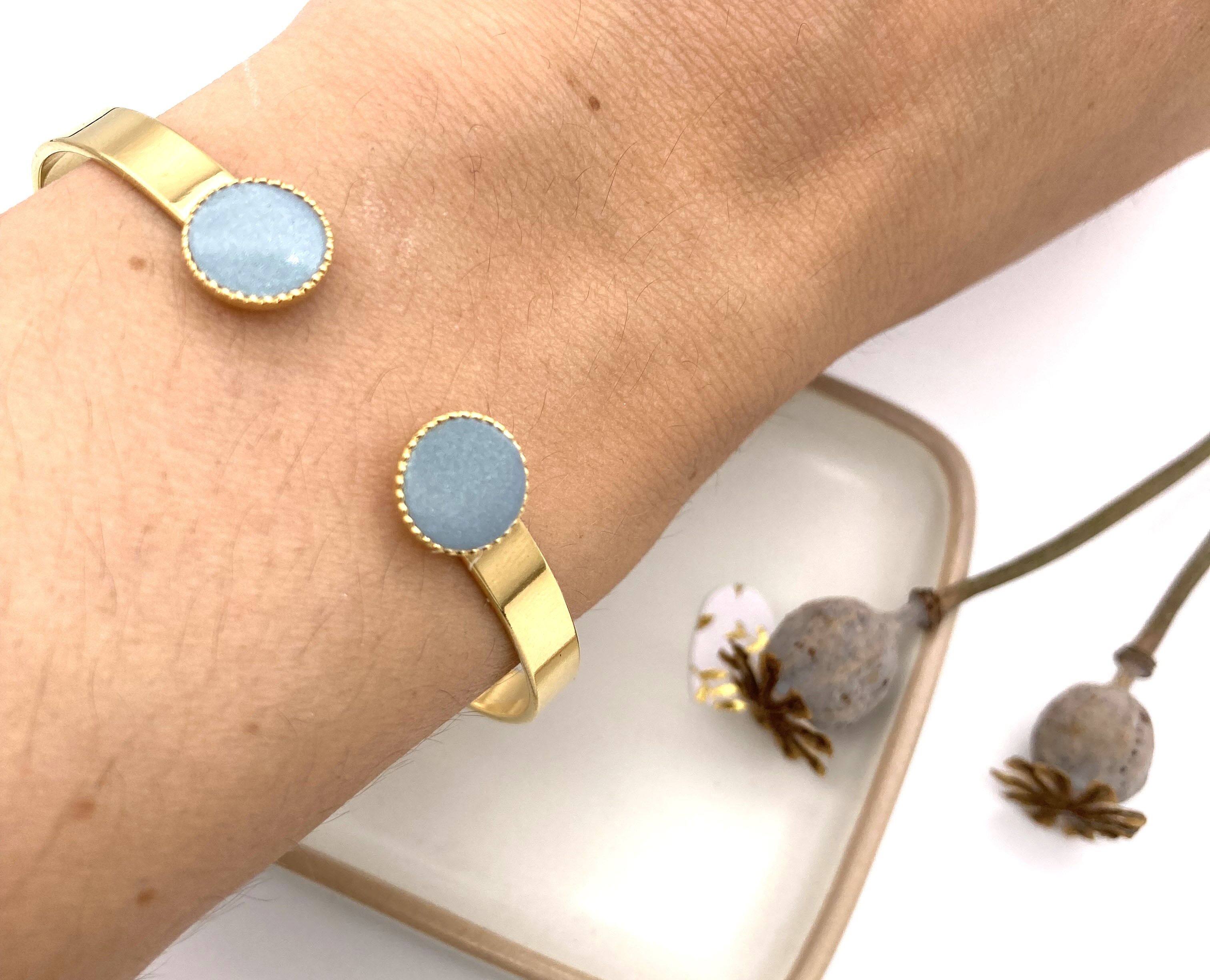 Bangle gilded with fine gold - gray patent leather