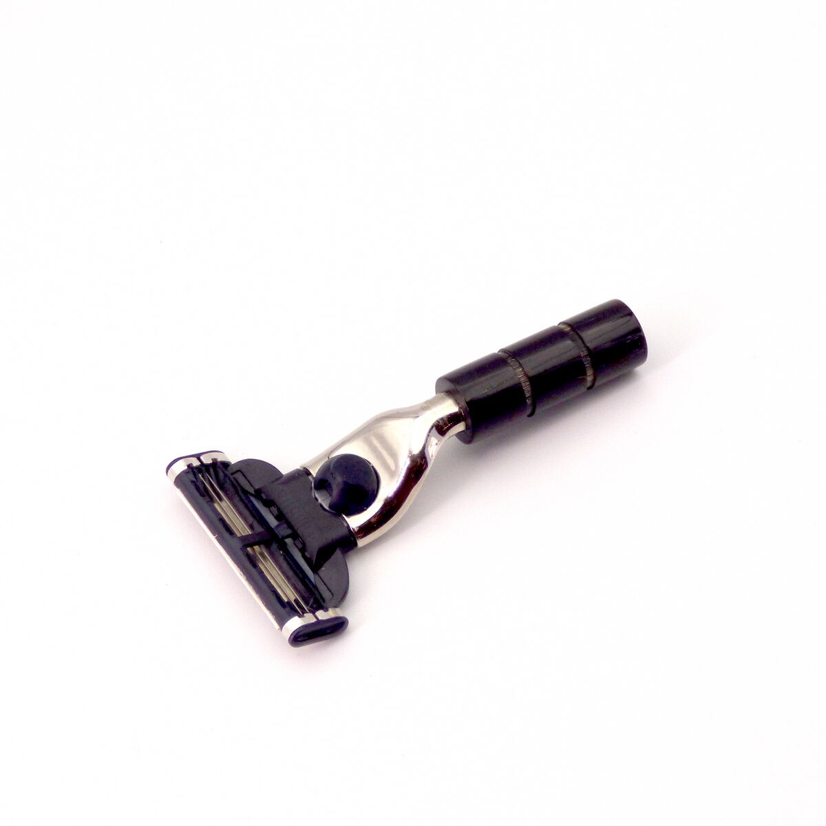 Darwin Mach3 Reiserasierer mit Hornklinge