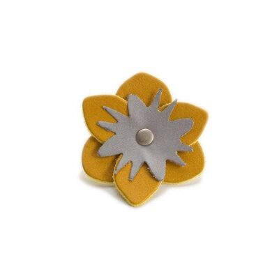 Reflective Flower 'Yellow Leather'