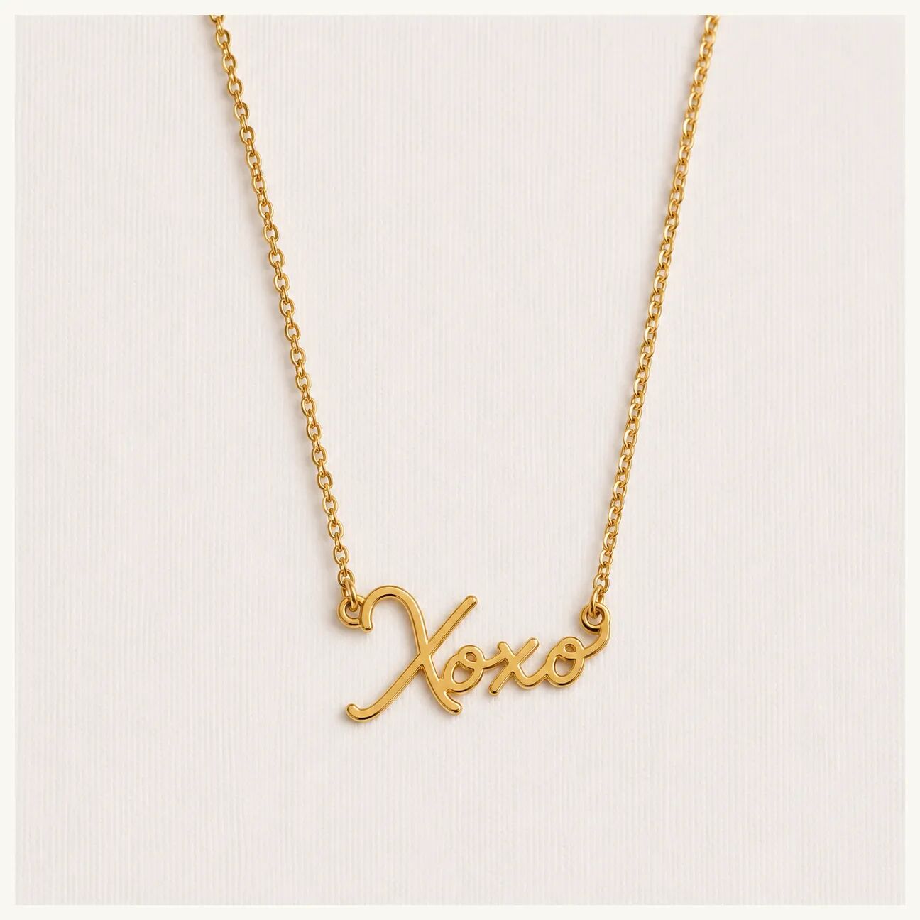 Zarte „Xoxo“-Halskette