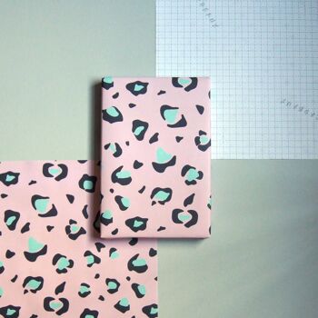 Papier d'emballage recyclable Blush Leopard 1