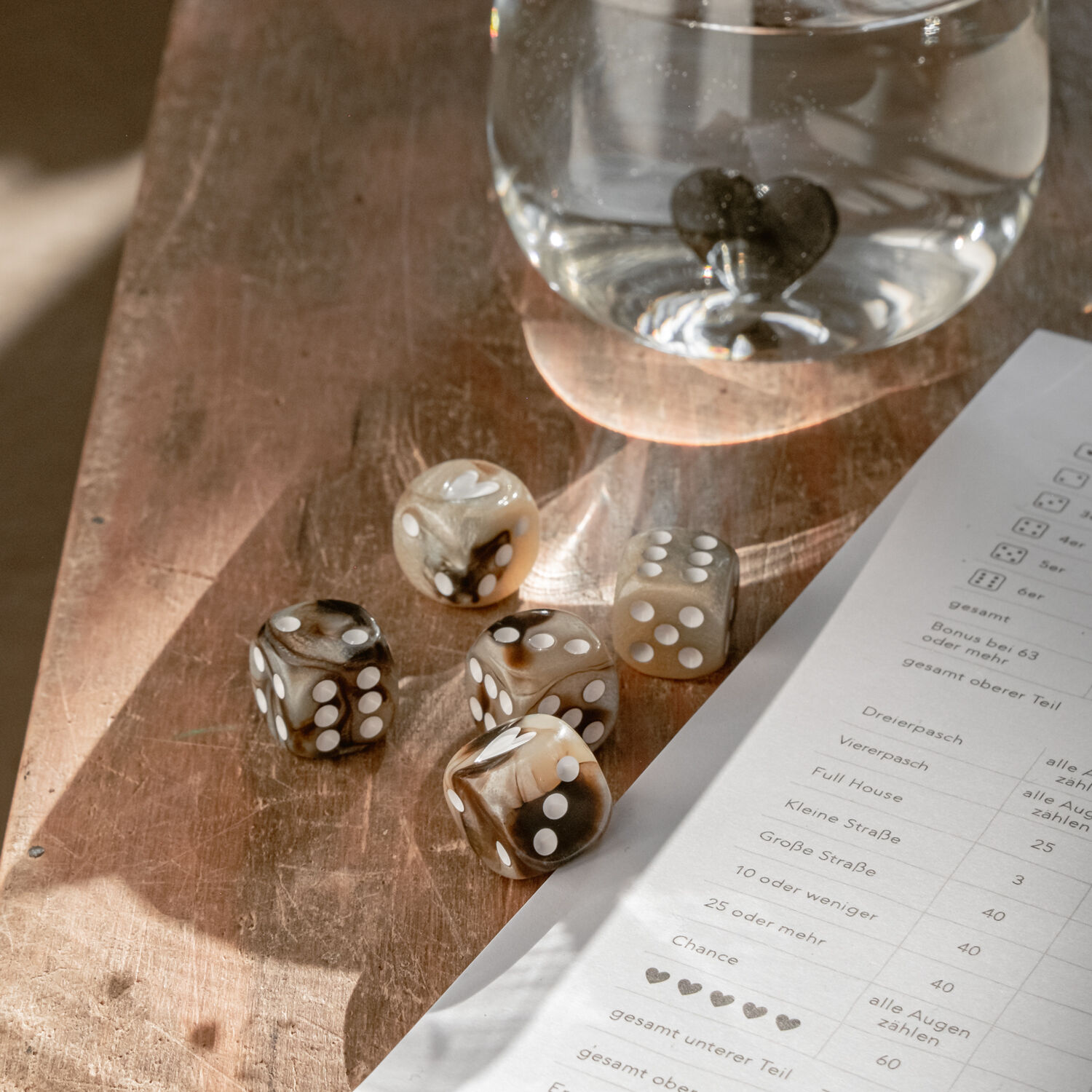 Brown dice set (PU = 8 sets)