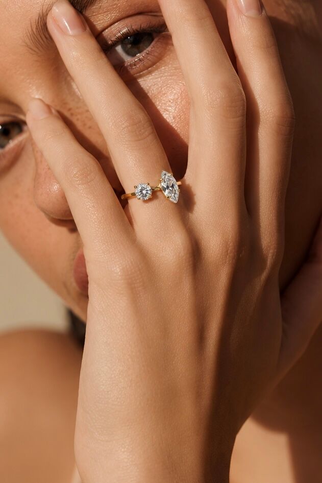 Bague à zircons marquise et rond en acier inoxydable 424AQ341