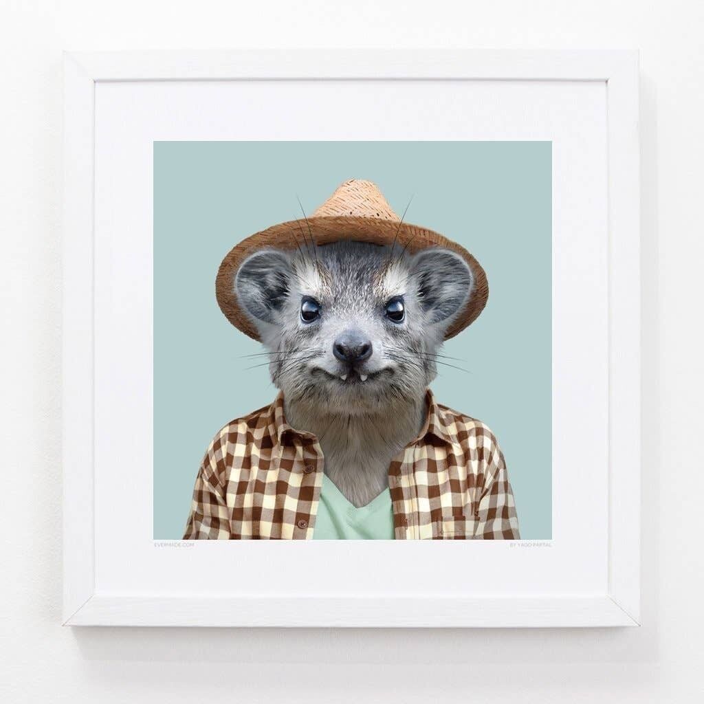 Erevu, l'Hyrax di roccia a macchie gialle__Azzurro / Grande [61 cm x 61 cm] / Senza cornice