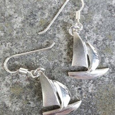 Little Sailboat earrings