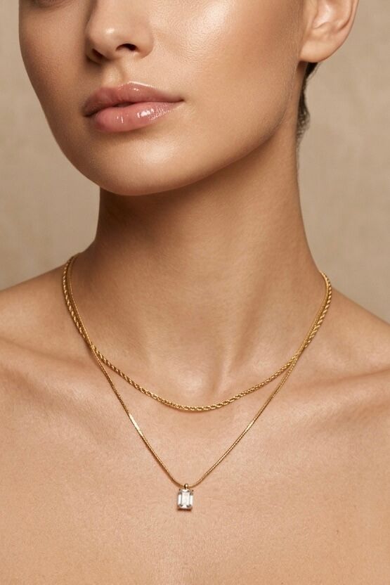 Collier double rang à zircon rectangle en acier inoxydable 224AQ371