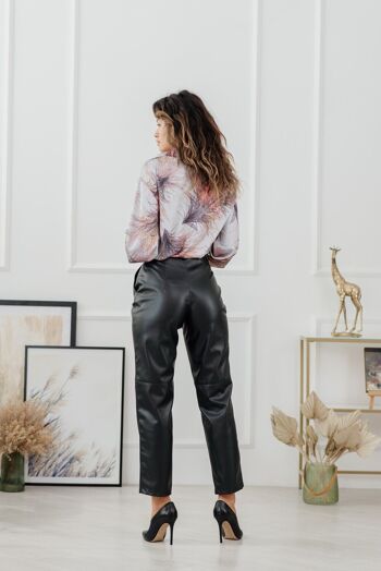 Pantalon ample noir en cuir écologique 3
