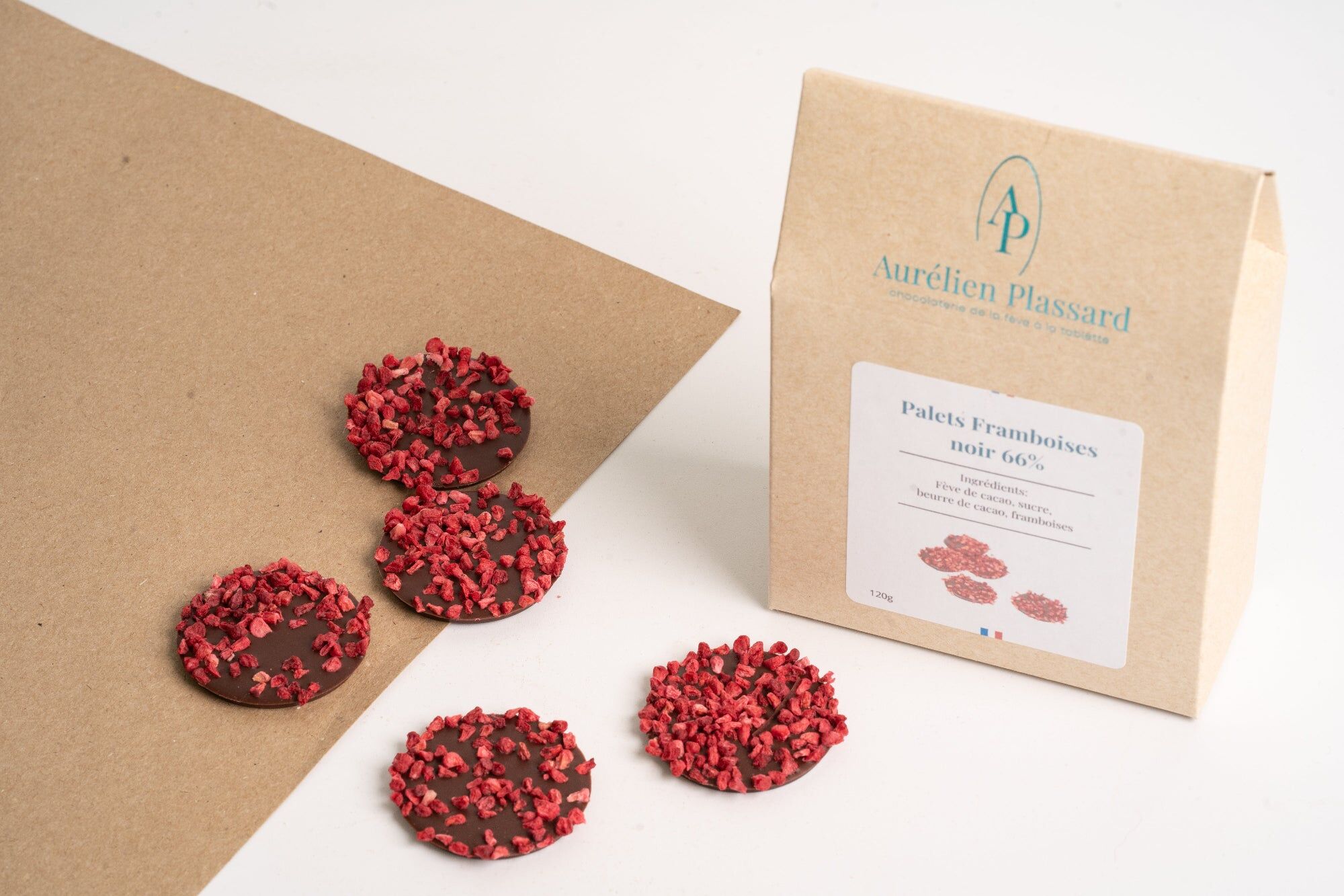 Dark chocolate raspberry discs (66% cocoa)