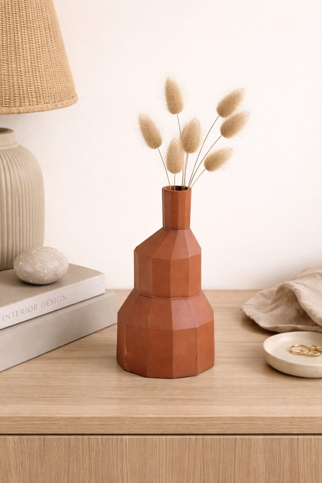 Vetra Aluminiumvase – Tischdekoration in Terrakotta-Optik (36 cm)