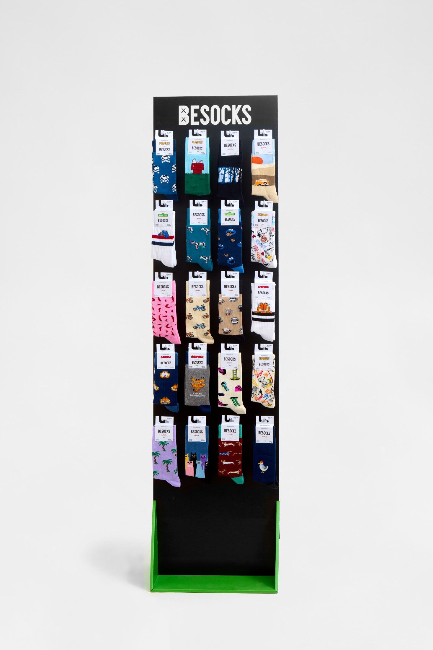 STAND DISPLAY (gift with minimum orders of €600)