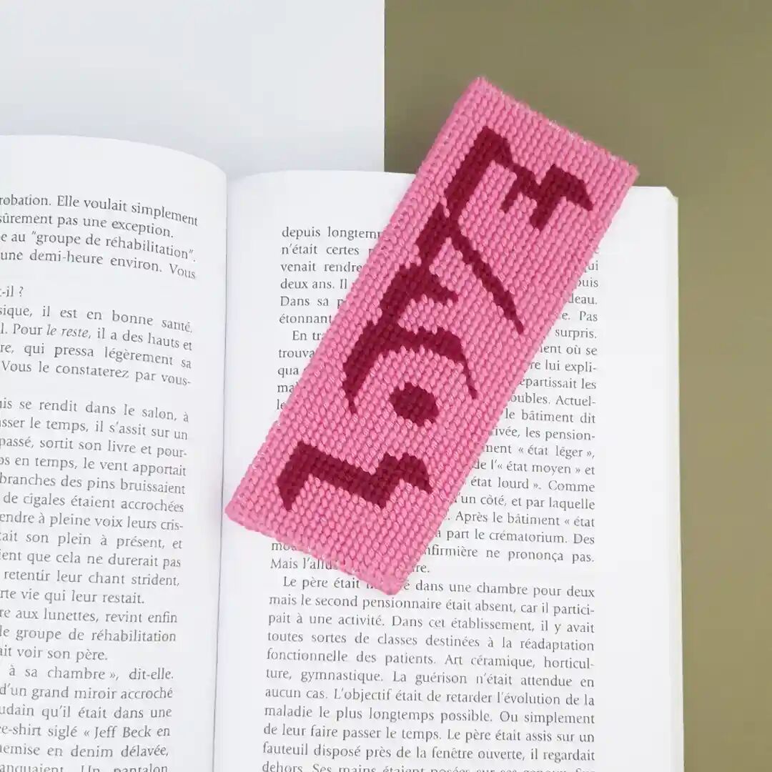 DIY Canvas Kit - Bookmark - LOVE