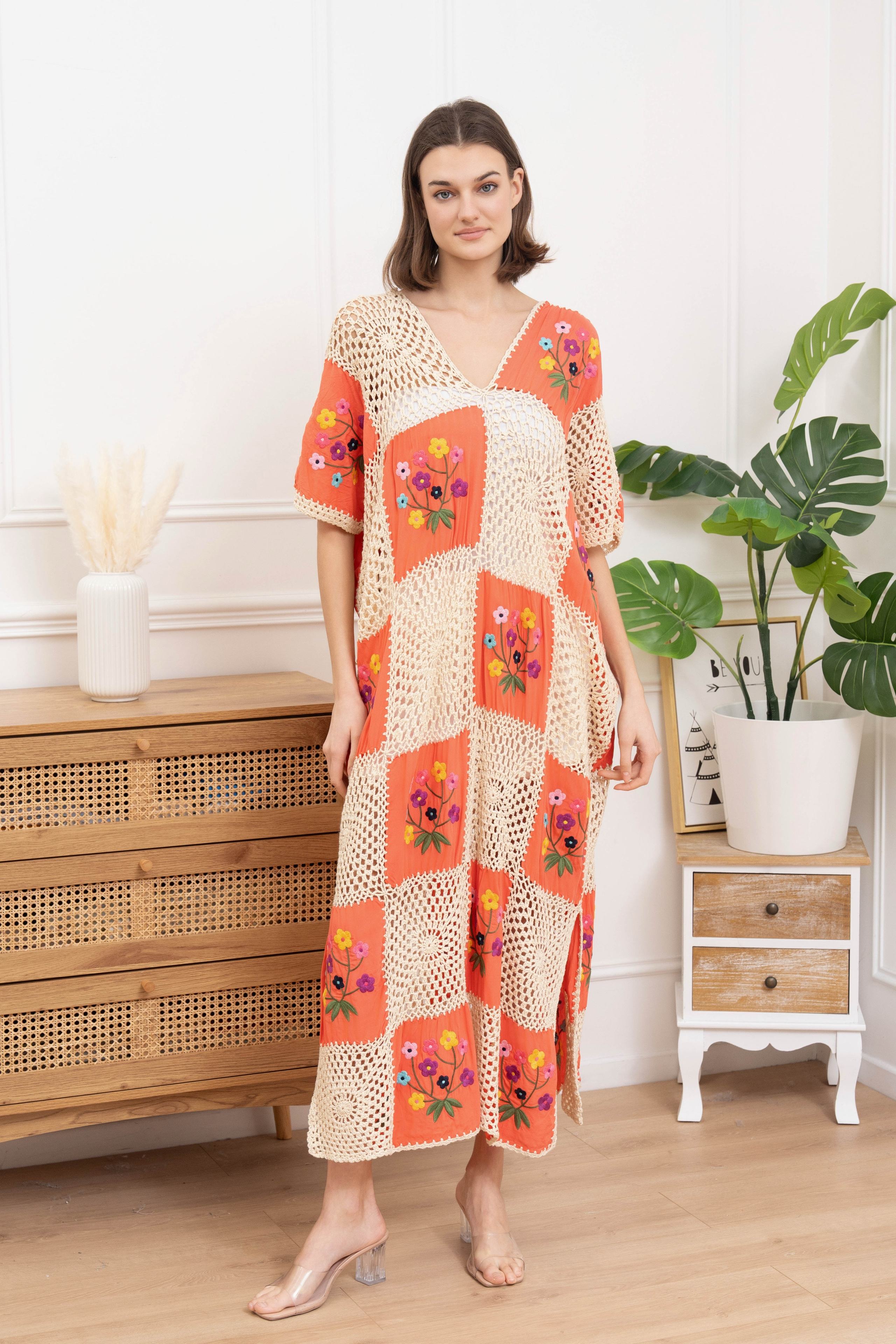 Long crochet and embroidered fabric dress with short sleeves