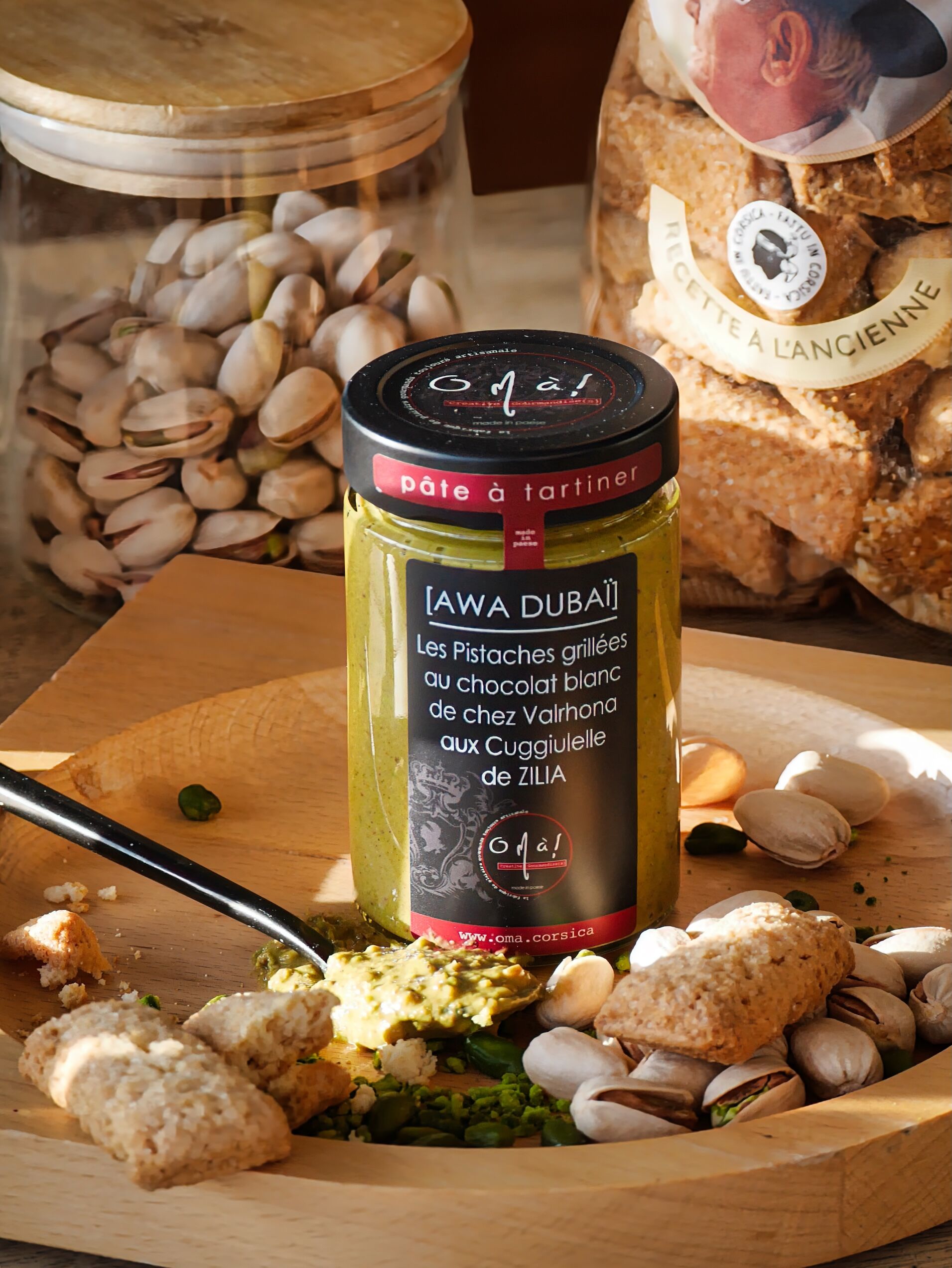 [AWA DUBAI] ROASTED PISTACHIOS WHITE CHOCOLATE & CUGGIULELLE