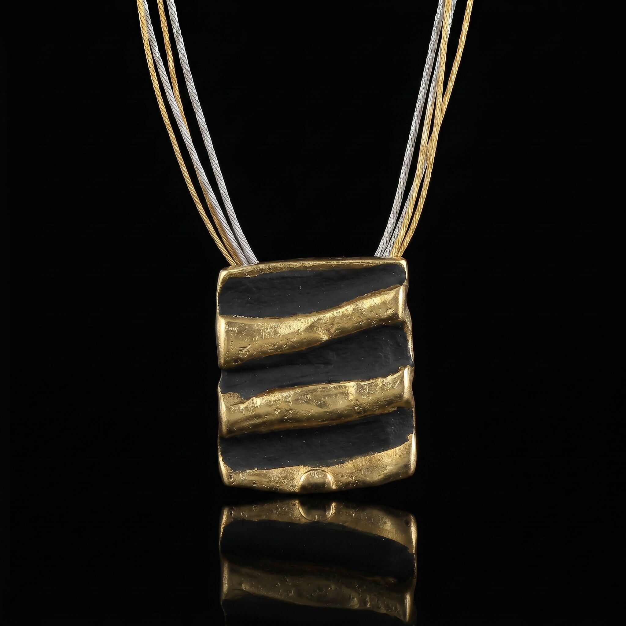 Halskette „Pharaoh’s Horizon“ • Surrealistische Anhängerkette • Skulpturales Statement-Piece zum Anziehen