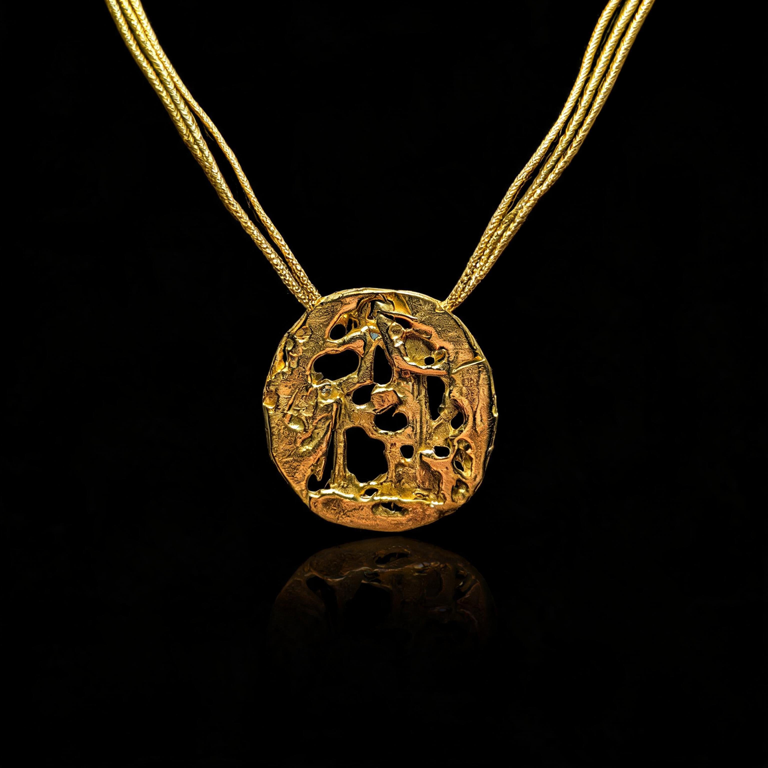 18-karätiger goldener Void-Anhänger • Leuchtender, skulpturaler Statement-Anhänger aus 18-karätigem Gold