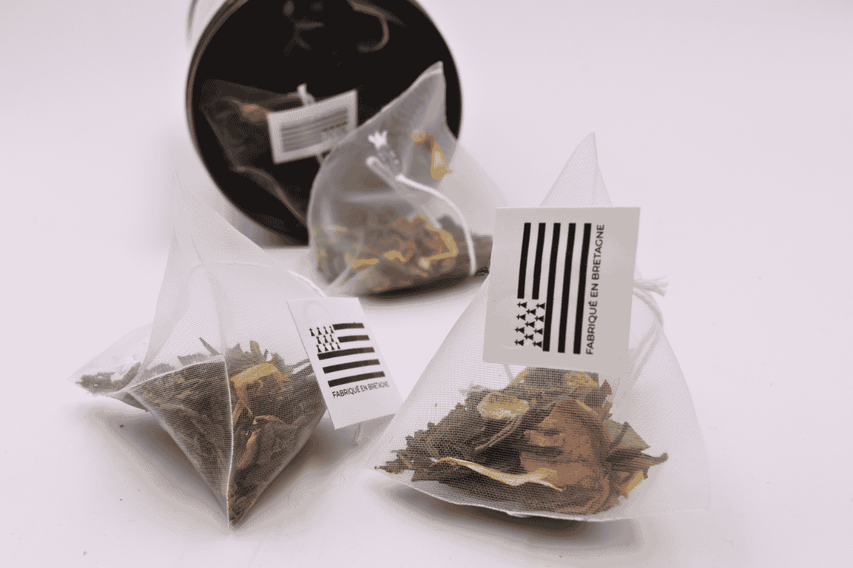 Delightful Smile – Organic Green Tea with Orange and Vanilla | Box of 15 Pyramid Tea Bags
