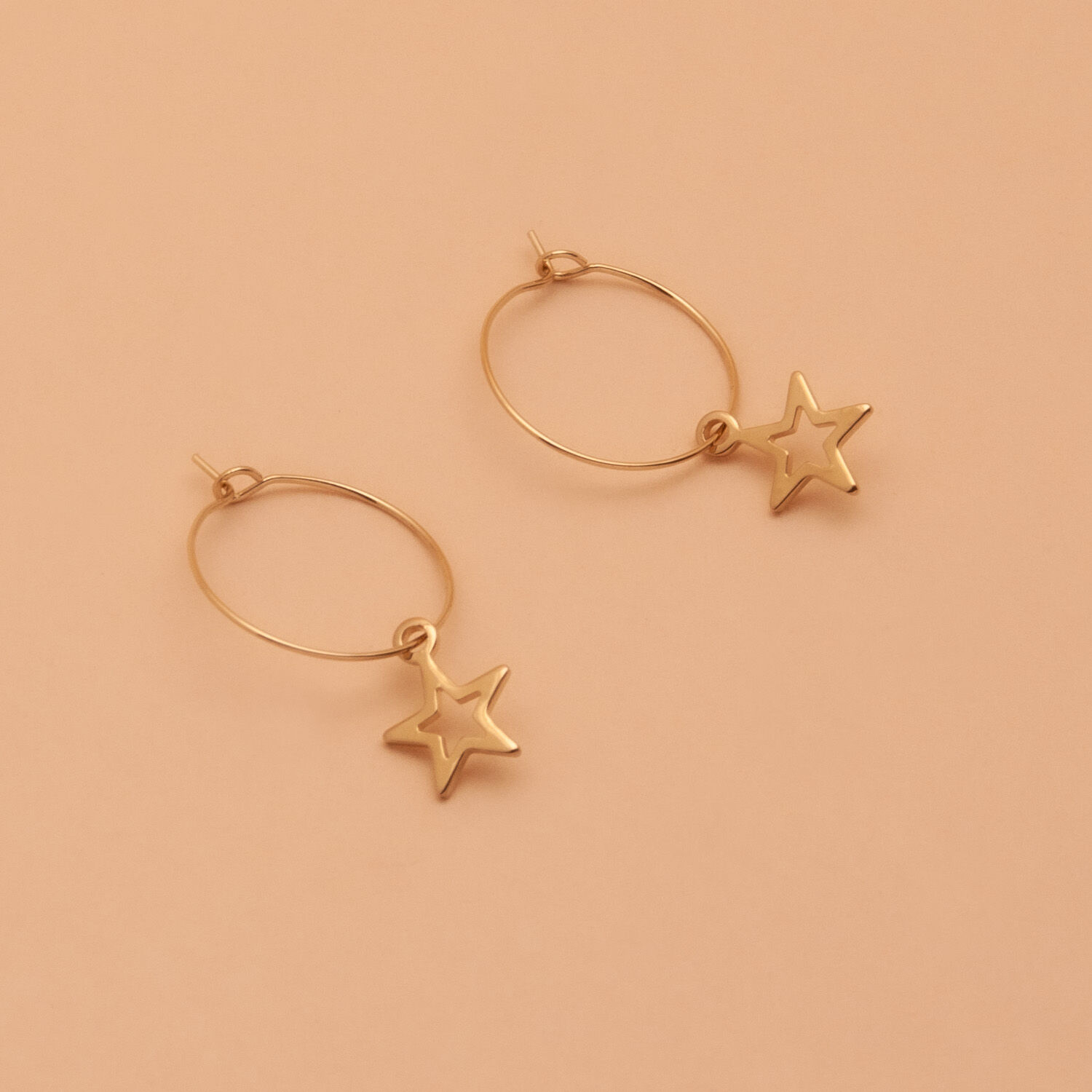 ADORABLES Créoles Etoiles ajourées