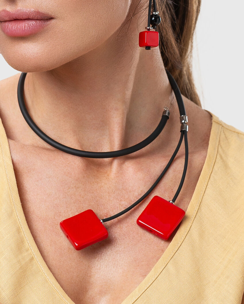 Collier en résine