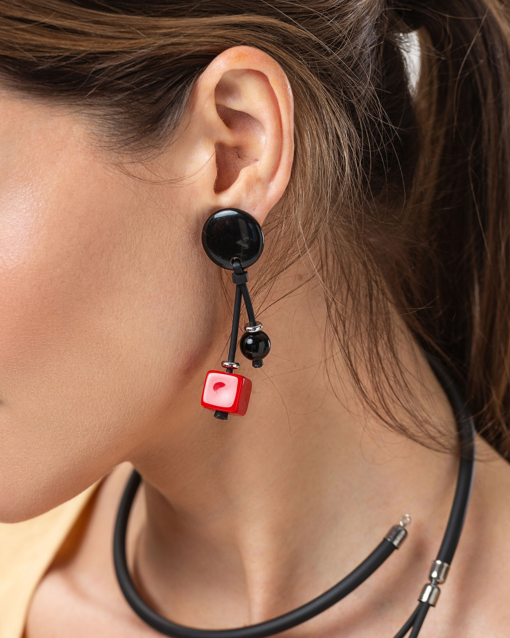 Boucles d'oreilles en résine