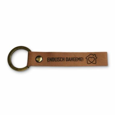 Stadtliebe® | Leather key ring with metal ring "Endlisch Daheeme!"