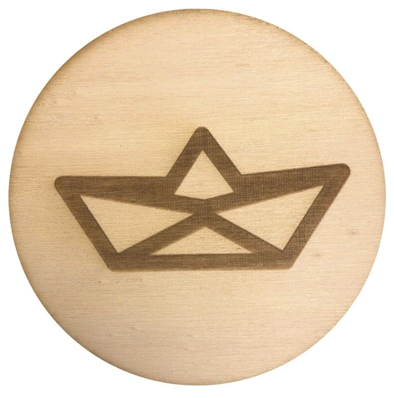 Stadtliebe® | Sottobicchiere in legno "nave di carta" rifinito con incisione laser e retro in feltro