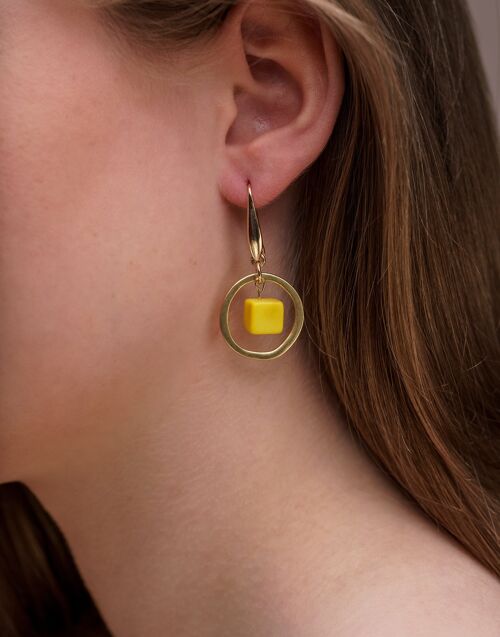 Cubo Brass Hoop Earrings - Yellow