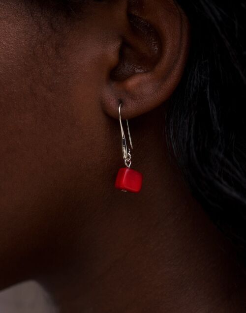 Cubo Tagua Earrings - Red