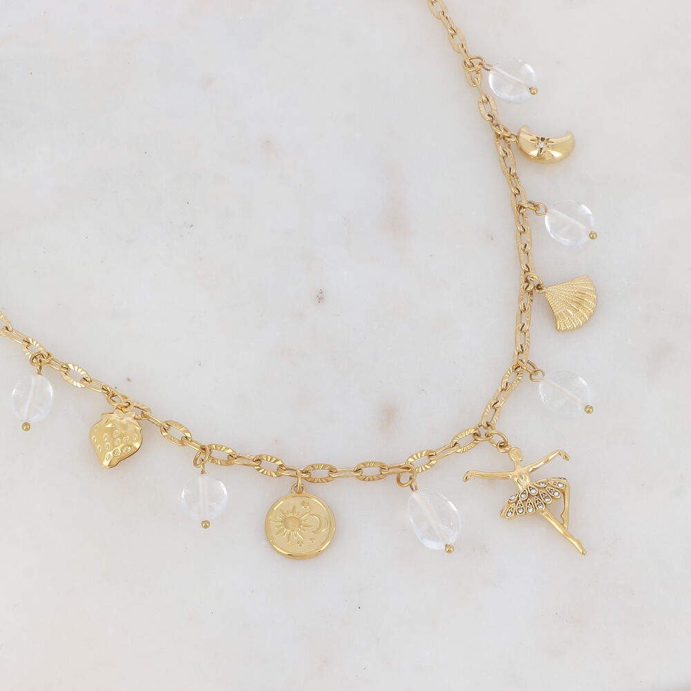 Collier maille avec fraise, pastille motif soleil et lune, danseuse, coquillage, lune motif étoile strassée et perles en pierre