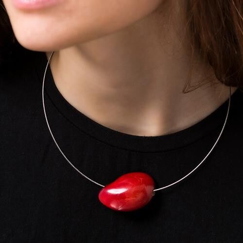 Flattened Seed Wire Necklace - Red