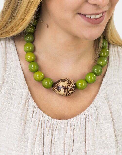 Lara Necklace - Green and Ivory