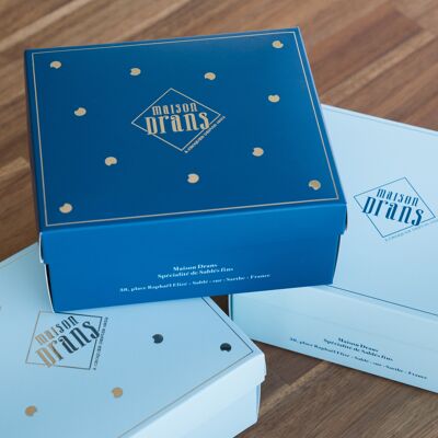 Turquoise blue and gold box to garnish - medium format