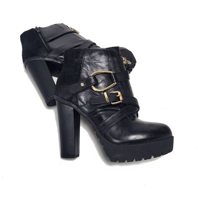 Black genuine leather la strada ankle boots with gold buckles