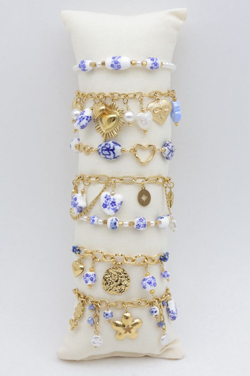 Set of 7 charm bracelets with heart, star and enamel beads